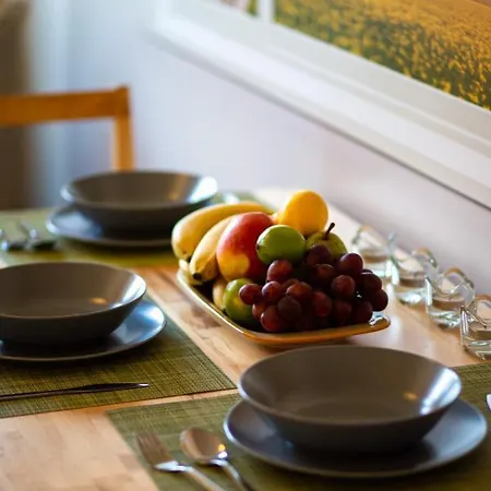 Grzybowska By Renters * Warschau