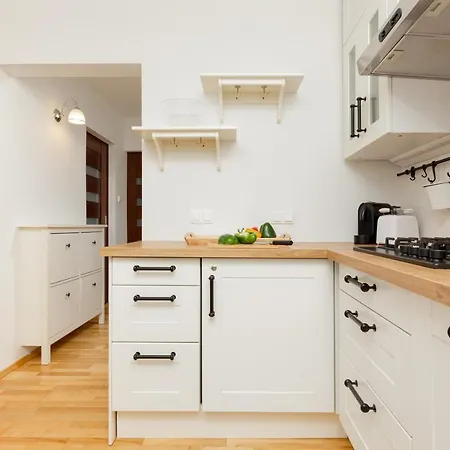 Grzybowska By Renters *